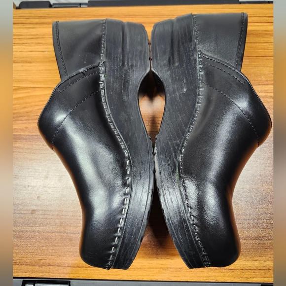 Dansko Women's Professional Black Leather Clogs EU38 US7.5–8 Preowned Work Shoe - Picture 8 of 12